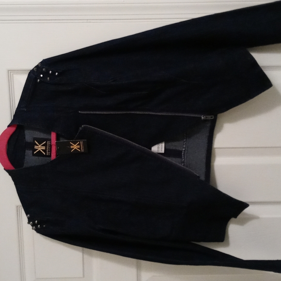 Jacket - Picture 3 of 4